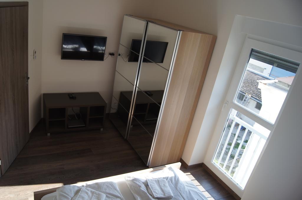 Apartman Panorama Štúrovo エクステリア 写真